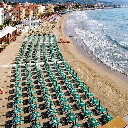 Igea Hotel 3*