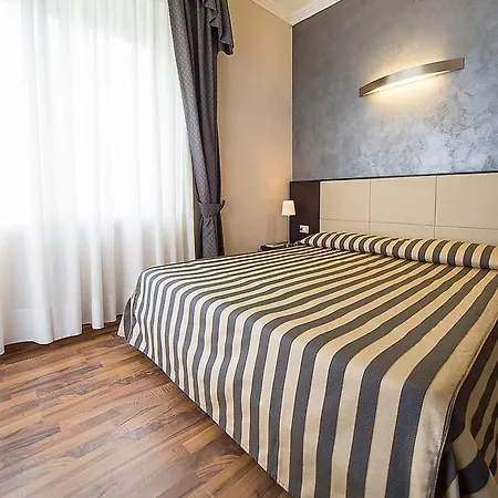 Отель Igea Mhotelsgroup 3*